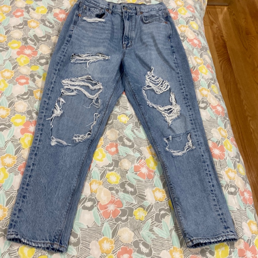 American Eagle highest rise mom jean